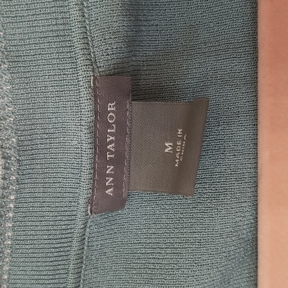 Ann Taylor light blue cardigan, size M - Picture 12 of 13
